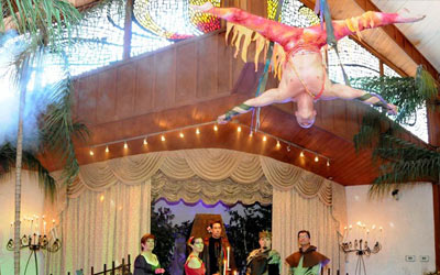 The Viva du Cirque Wedding Package at Viva Las Vegas Weddings